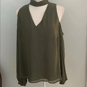 NWT Bebe Long Sleeve Cold Shoulder Top Large